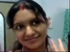 Dirty Minded Ugly Indian Married Woman Flashes Her Big Tits In Bra On Cam